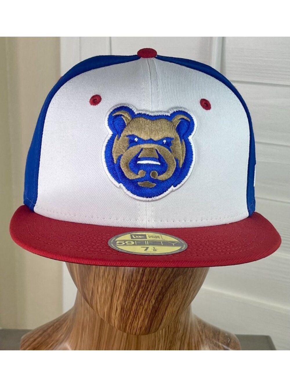 New Era 59Fifty MiLB Iowa Cubs Red/White/Blue Fitted Hat Size 7 1/8 - NWT